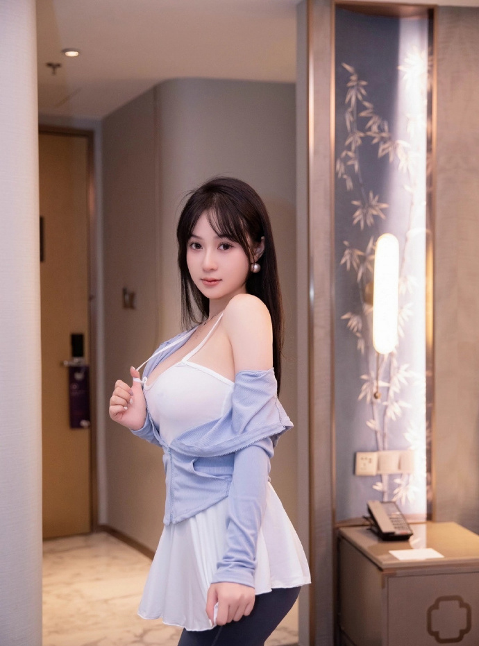 春光乍泄